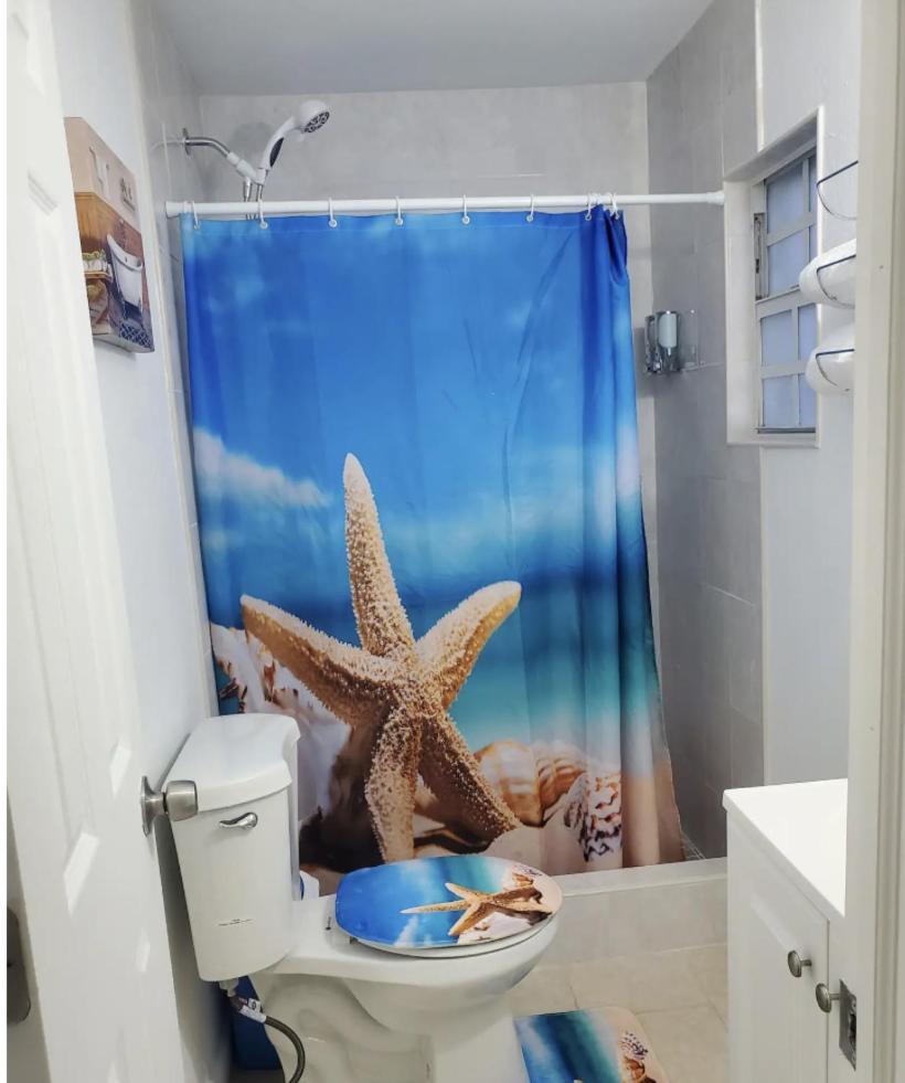 B1 Best Value On Private Bedroom With Private Bathroom In Little Havana, 마이애미 외부 사진